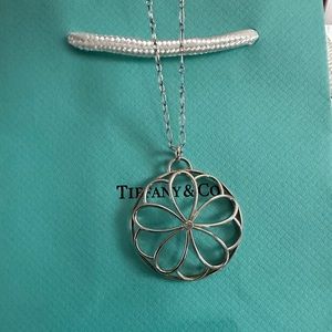 Tiffany & Co daisy necklace